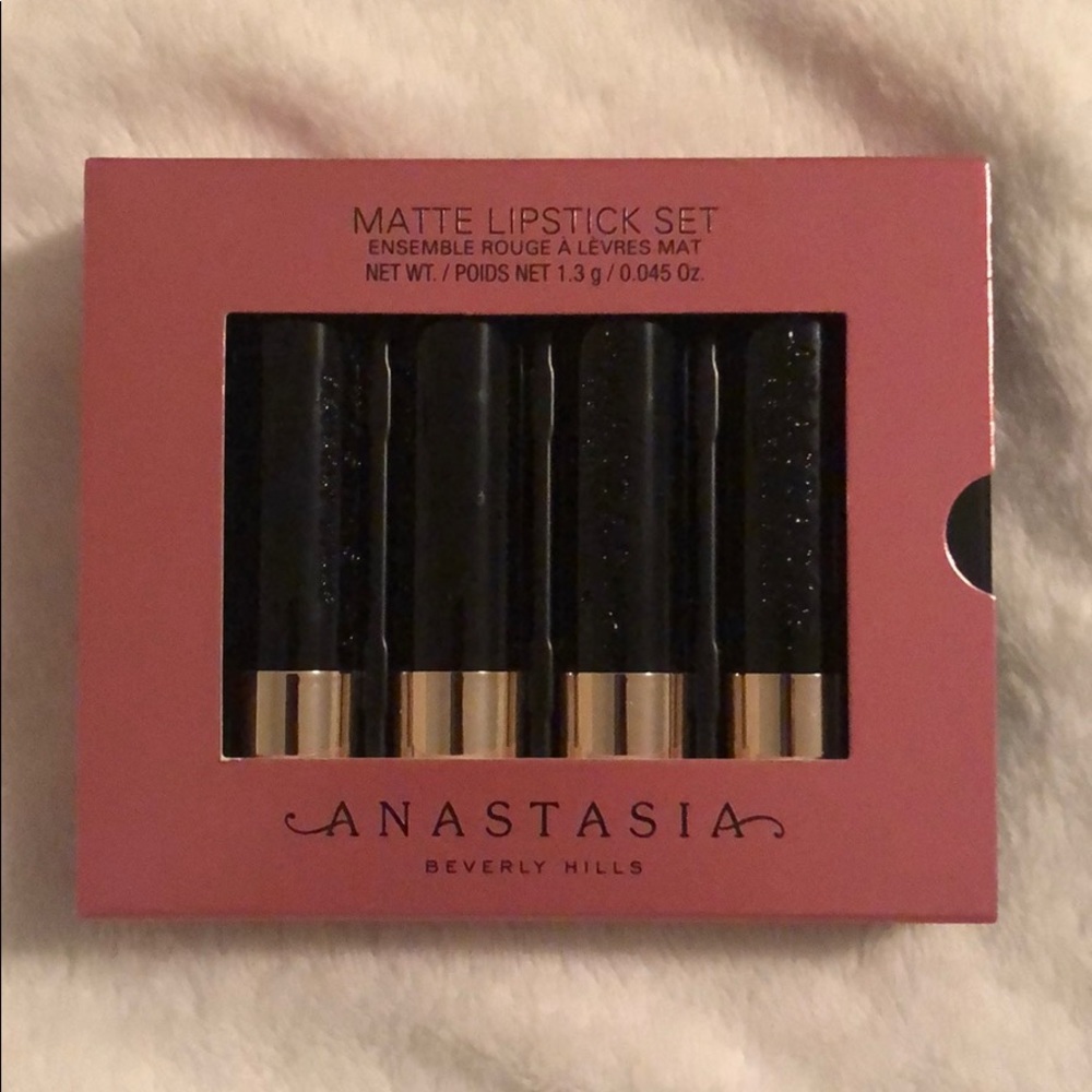 Make up bundle - Picture 2 of 5